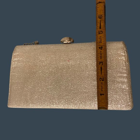 Vintage Elegant Metallic Silver Clutch Bag With Chain Strap Evening Handbag - Picture 7 of 9